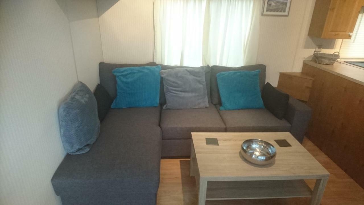 Mobile Home In Frejus, South Of France Εξωτερικό φωτογραφία