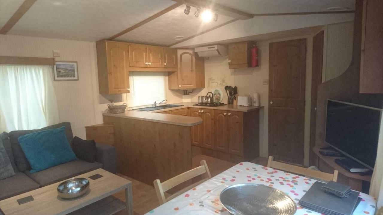 Mobile Home In Frejus, South Of France Εξωτερικό φωτογραφία